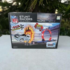 Stunt Racers Dallas Cowboys Race Track